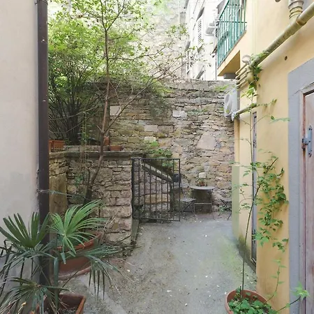 Nyaraló Private Garden Elegant House 5 Minutes From The Sea Trieszt