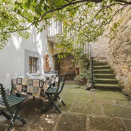 Private Garden Elegant House 5 Minutes From The Sea Nyaraló *